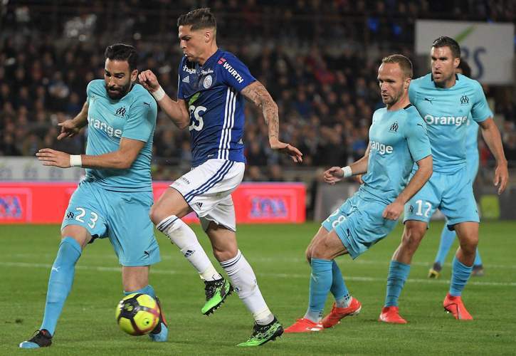 里尔客场击败尼斯，继续保持领跑位置