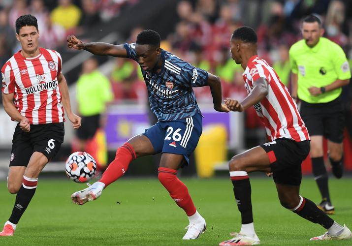 伯恩利主场战平伯恩茅斯，保级压力骤增(伯恩利对伯恩茅斯比分预测)