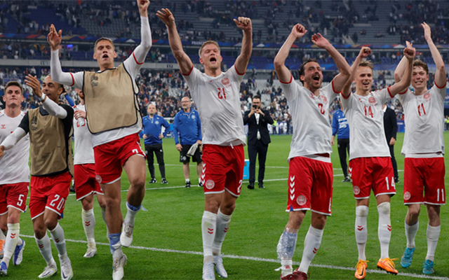 dafabet-成都谢菲联抢分成功,全队队员士气高涨