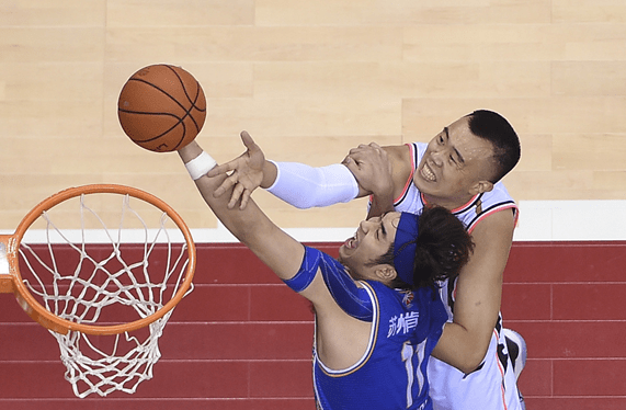 奥莱斯特拉击败皇家贝蒂斯，豪取三分